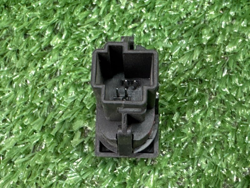 Кнопка стеклоподъемника Ford Mondeo 3