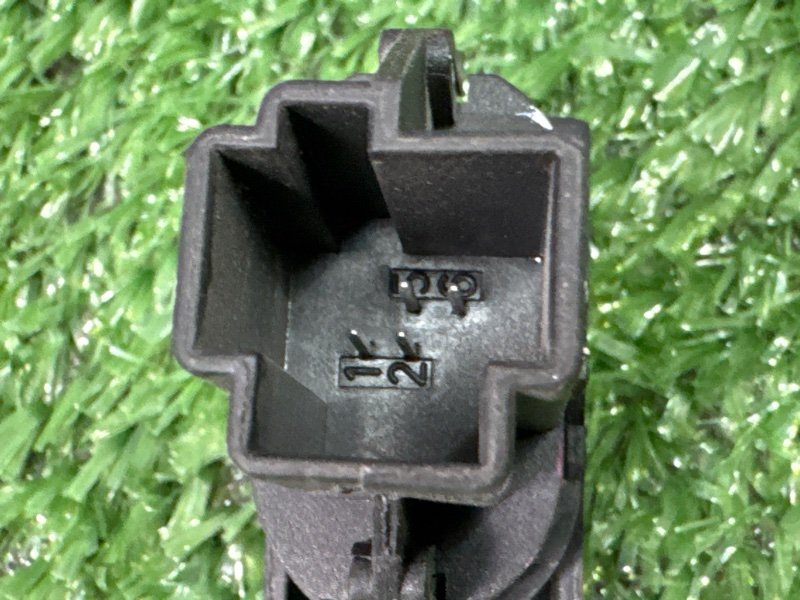 Кнопка стеклоподъемника Ford Mondeo 3