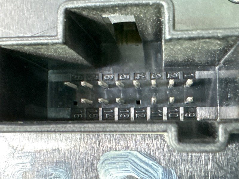 Блок управления стеклоподъемниками Ford Focus 2