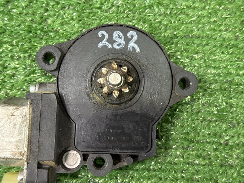 Мотор стеклоподъемника Kia Cerato 1