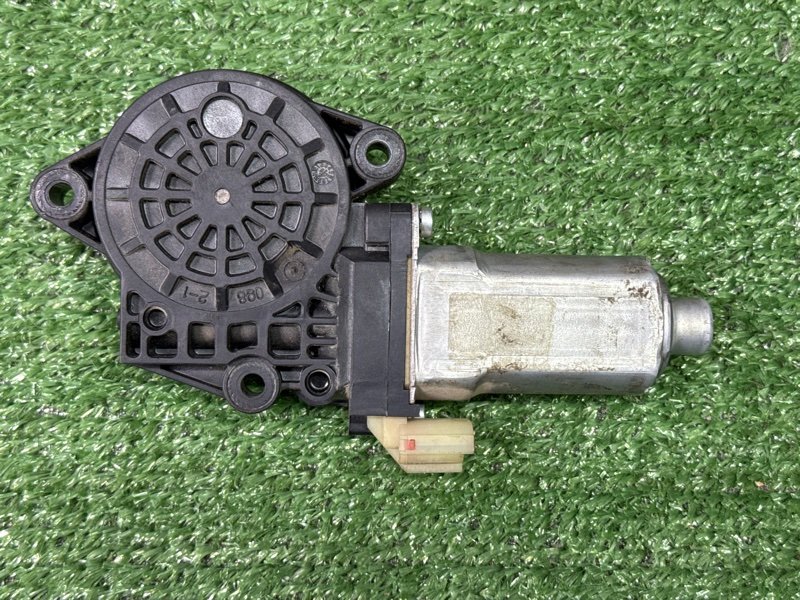 Мотор стеклоподъемника Kia Cerato 1