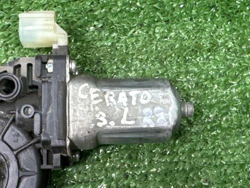 Мотор стеклоподъемника Kia Cerato 1