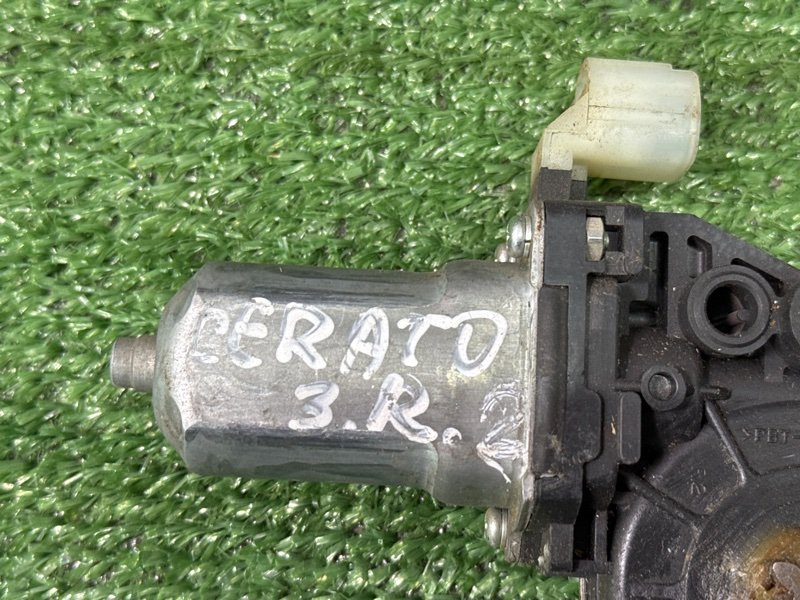 Мотор стеклоподъемника Kia Cerato 1