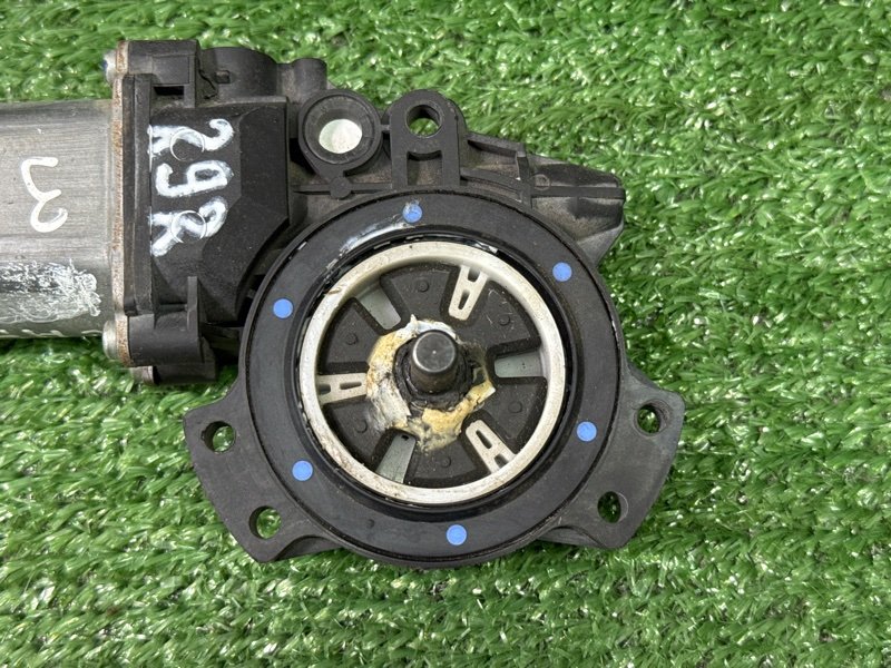 Мотор стеклоподъемника Hyundai Santa Fe