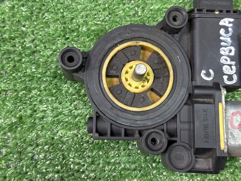 Мотор стеклоподъемника Opel Corsa