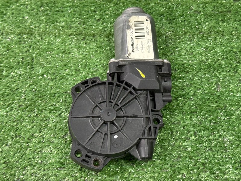 Мотор стеклоподъемника Hyundai Elantra 4