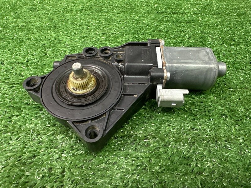 Мотор стеклоподъемника Hyundai i30