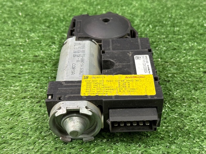 Мотор люка Opel Corsa
