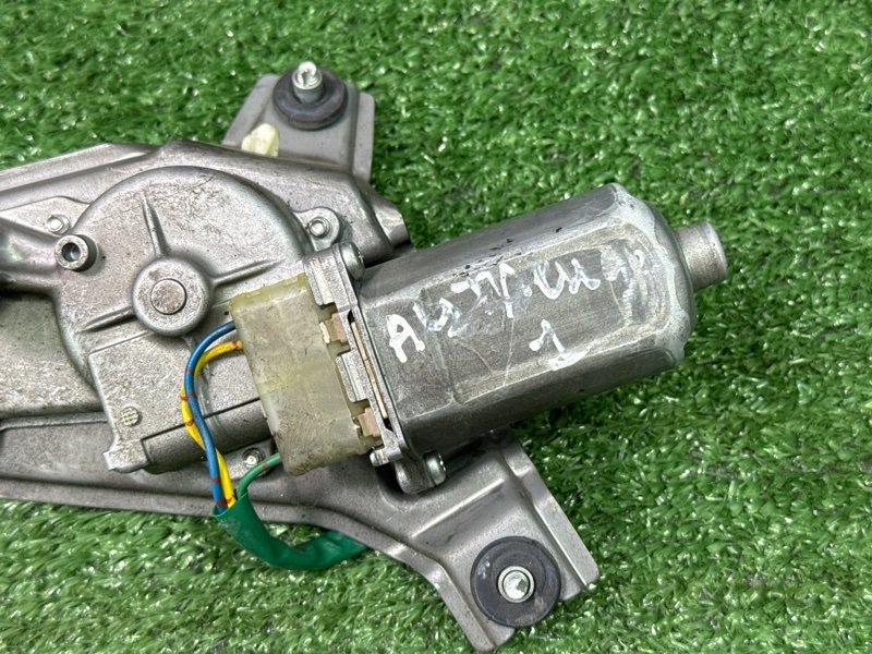 Моторчик стеклоочистителя заднего стекла Mitsubishi Outlander