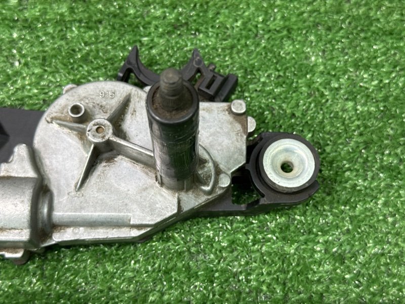 Моторчик стеклоочистителя заднего стекла Ford Focus 2