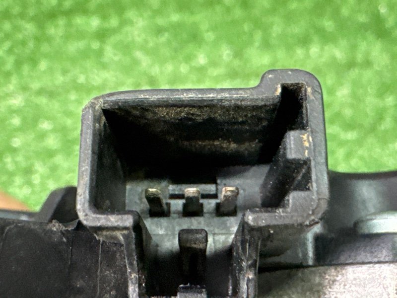 Моторчик стеклоочистителя заднего стекла Ford Focus 2