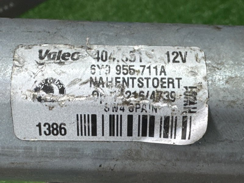 Мотор стеклоочистителя заднего стекла Skoda Fabia 1