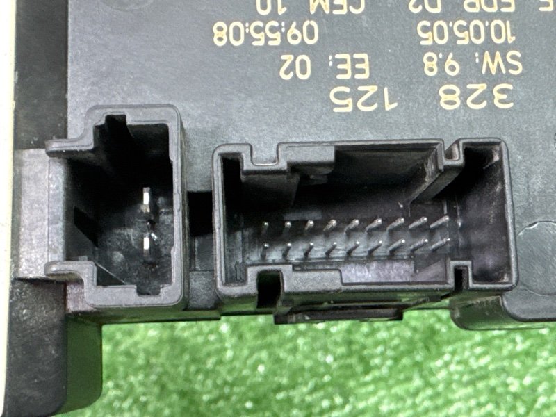 Мотор стеклоподъемника Peugeot 407