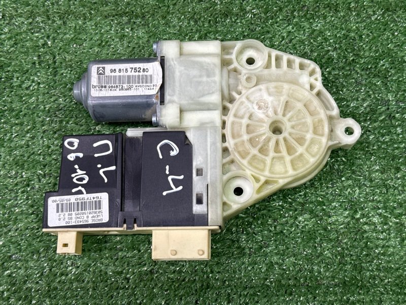 Мотор стеклоподъемника Citroen C 4