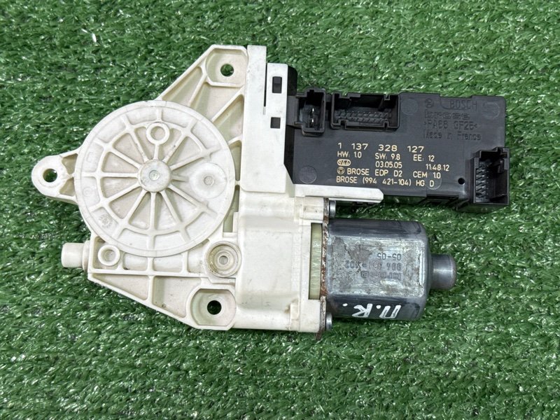 Мотор стеклоподъемника Peugeot 407