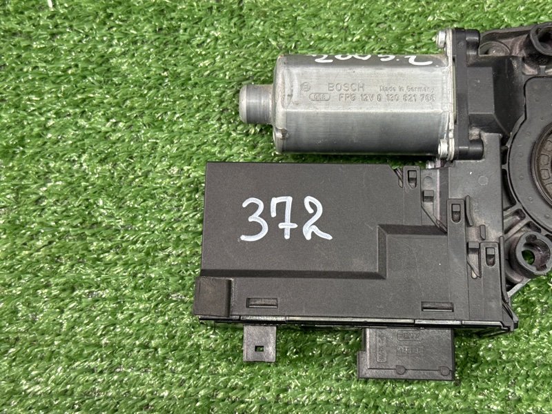 Мотор стеклоподъемника Peugeot 307