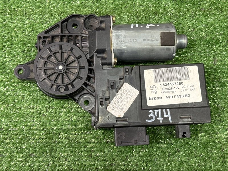 Мотор стеклоподъемника Peugeot 307