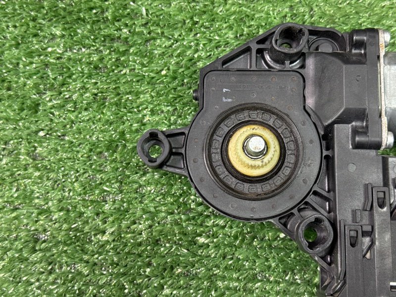 Мотор стеклоподъемника Peugeot 307