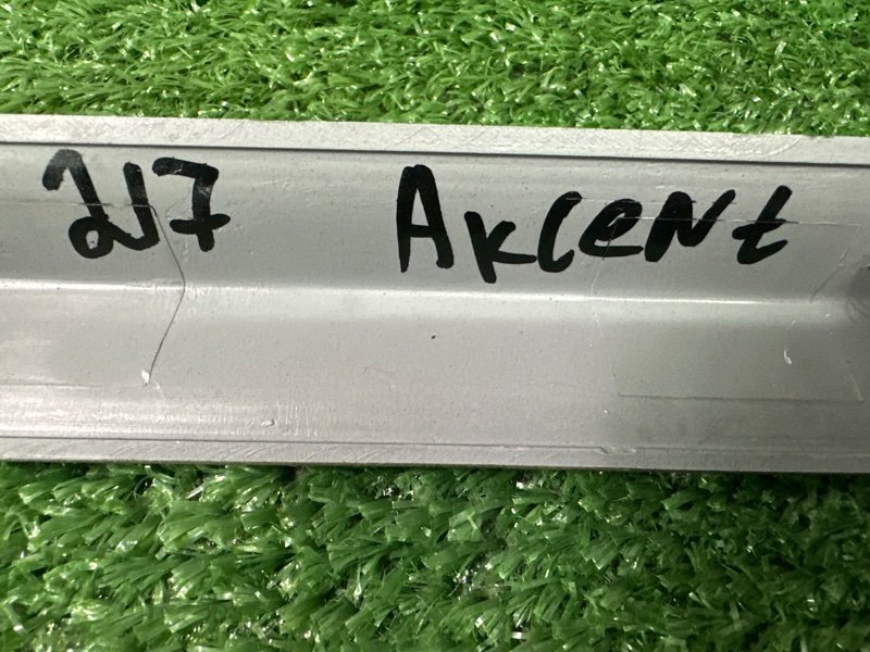 Накладка двери наружная Hyundai Accent