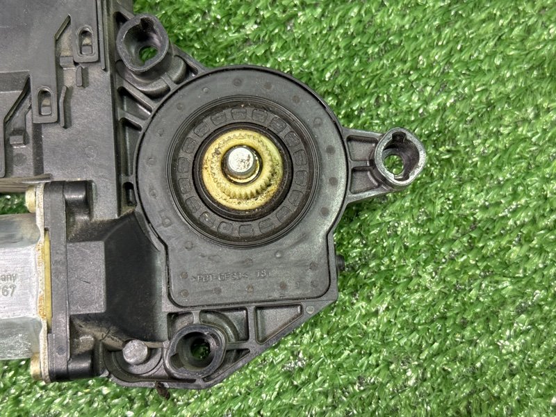 Мотор стеклоподъемника Peugeot 307