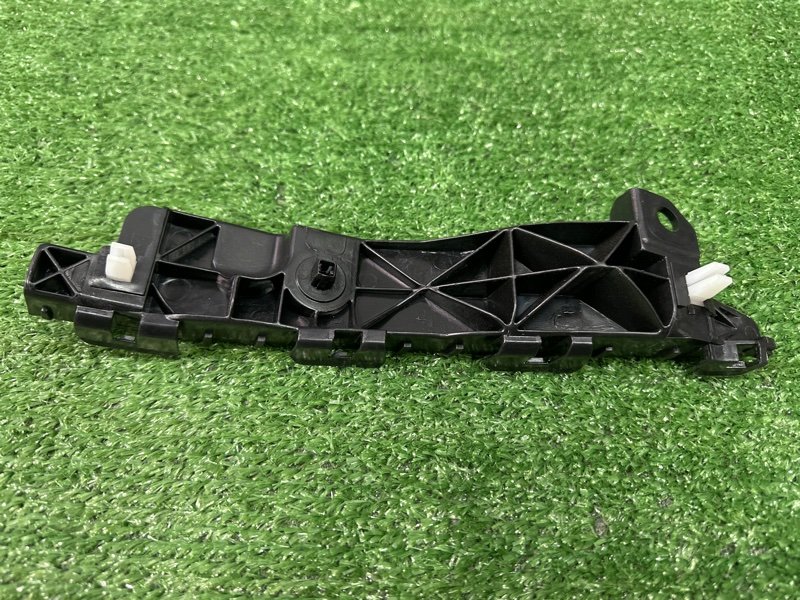 Кронштейн бампера Hyundai ix35