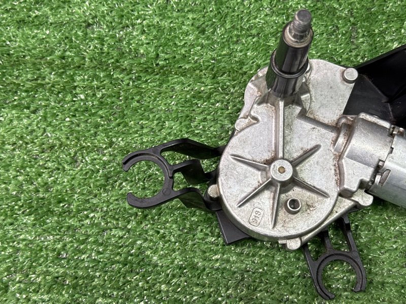 Мотор стеклоочистителя заднего стекла Opel Astra H