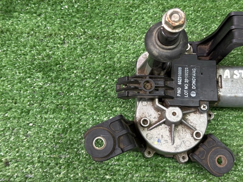 Мотор стеклоочистителя заднего стекла Opel Astra J