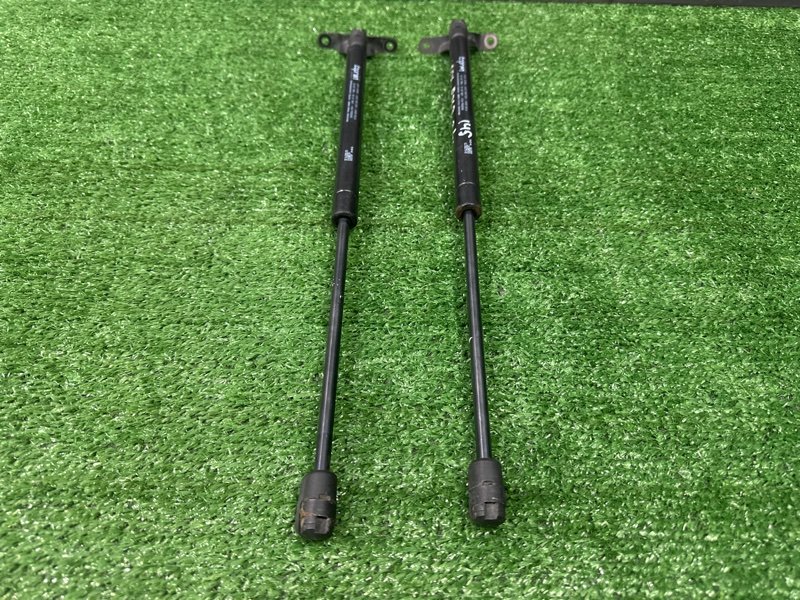 Амортизатор крышки багажника Volkswagen Polo 5