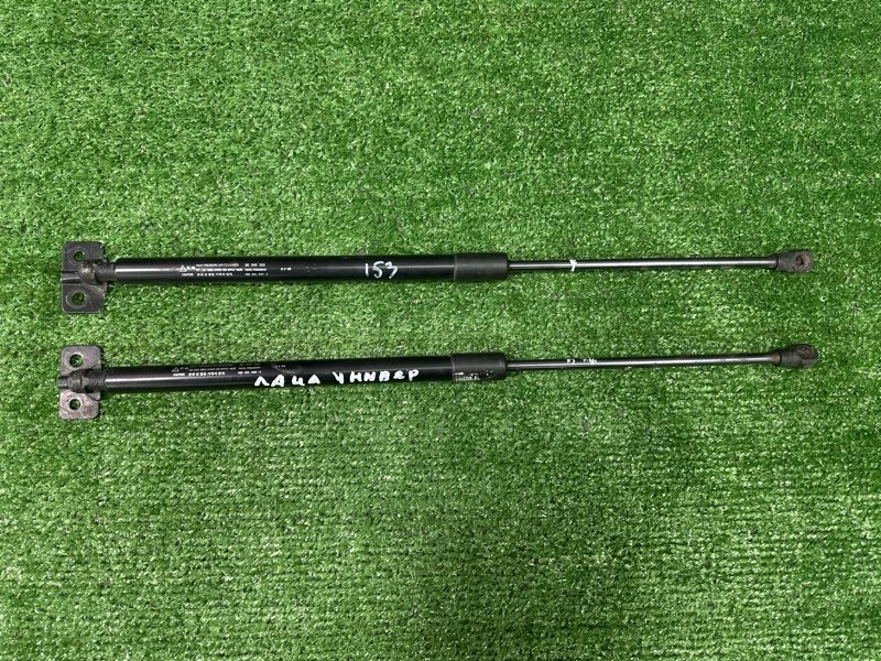 Амортизаторы крышки багажника Chevrolet Lacetti