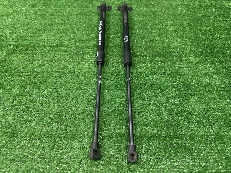 Амортизаторы крышки багажника Chevrolet Lacetti