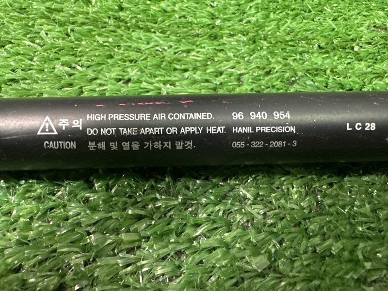 Амортизаторы крышки багажника Chevrolet Lacetti