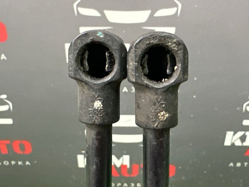 Амортизаторы крышки багажника Chevrolet Lacetti