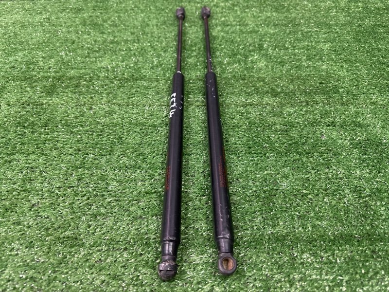 Амортизаторы крышки багажника Hyundai Getz