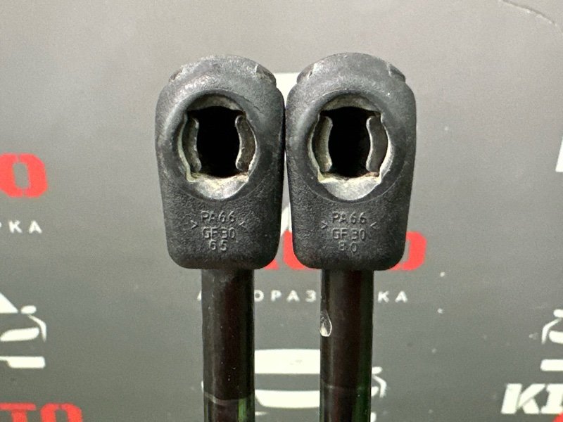 Амортизаторы крышки багажника Hyundai Getz