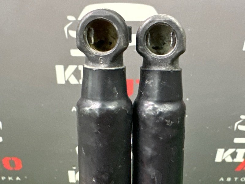 Амортизаторы крышки багажника Hyundai Getz