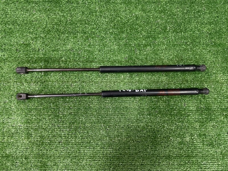 Амортизаторы крышки багажника Hyundai Getz