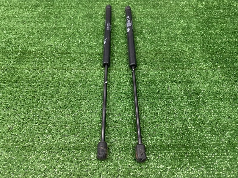 Амортизаторы крышки багажника Kia Picanto