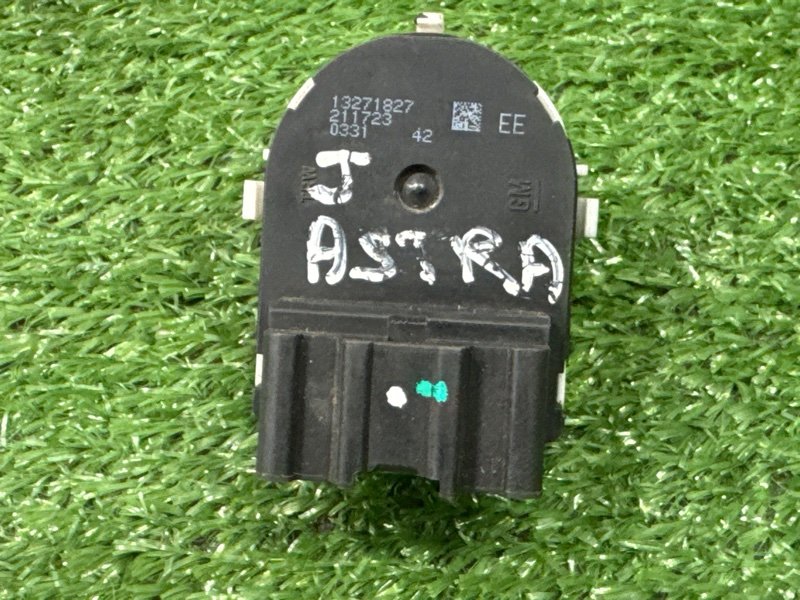 Блок регулировки зеркал Opel Astra J