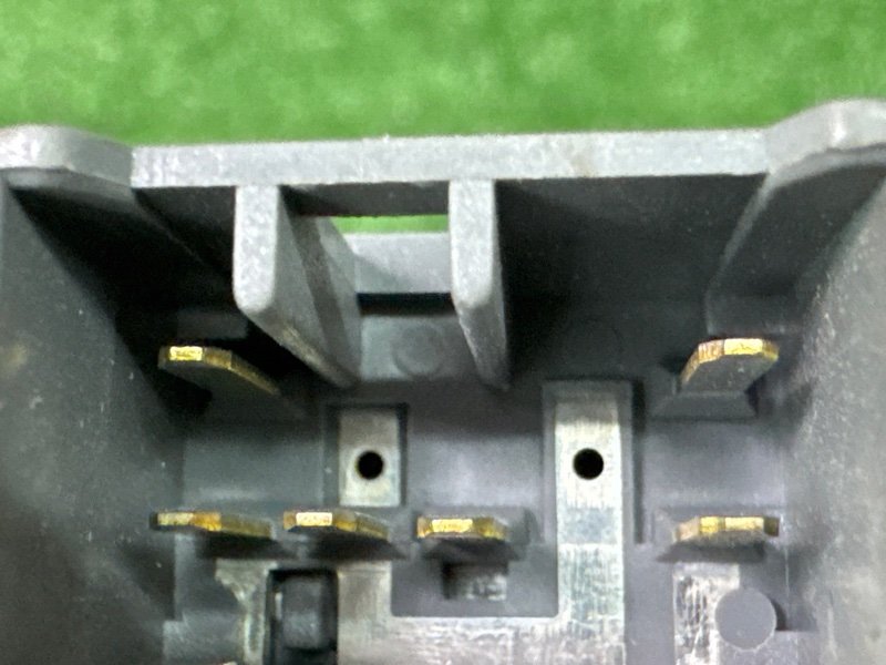 Кнопка стеклоподъемника Chevrolet Lacetti