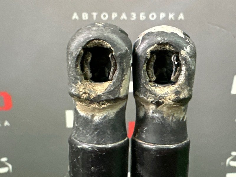 Амортизаторы крышки багажника Citroen C 4