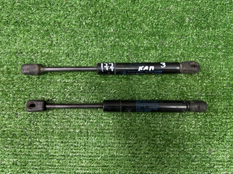 Амортизаторы капота Ford Mondeo 3