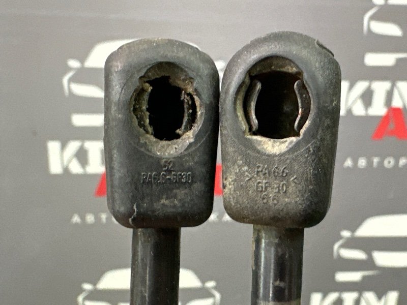 Амортизаторы капота Ford Mondeo 3