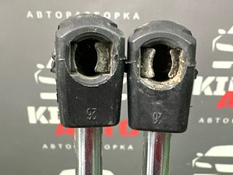 Амортизаторы крышки багажника Opel Astra