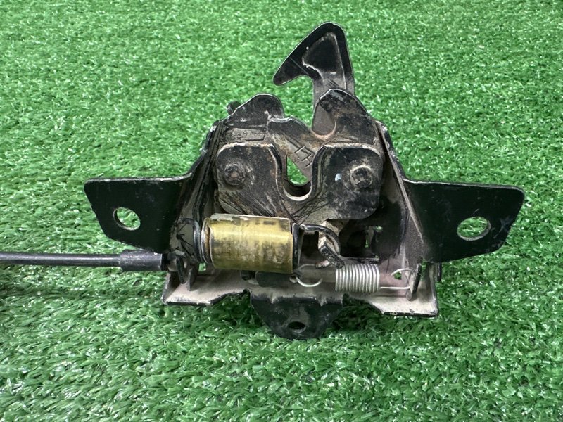 Замок капота с тросиком Hyundai Getz