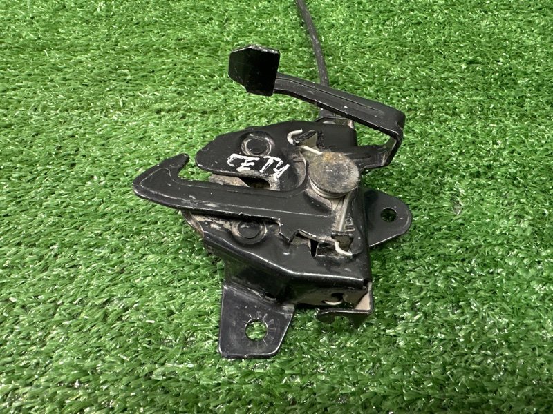 Замок капота с тросиком Hyundai Getz