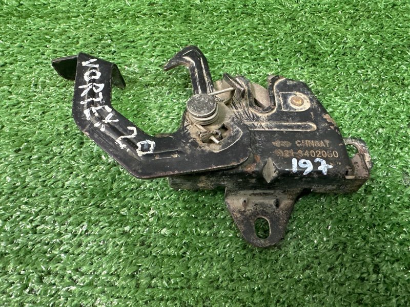 Замок капота Vortex Estina