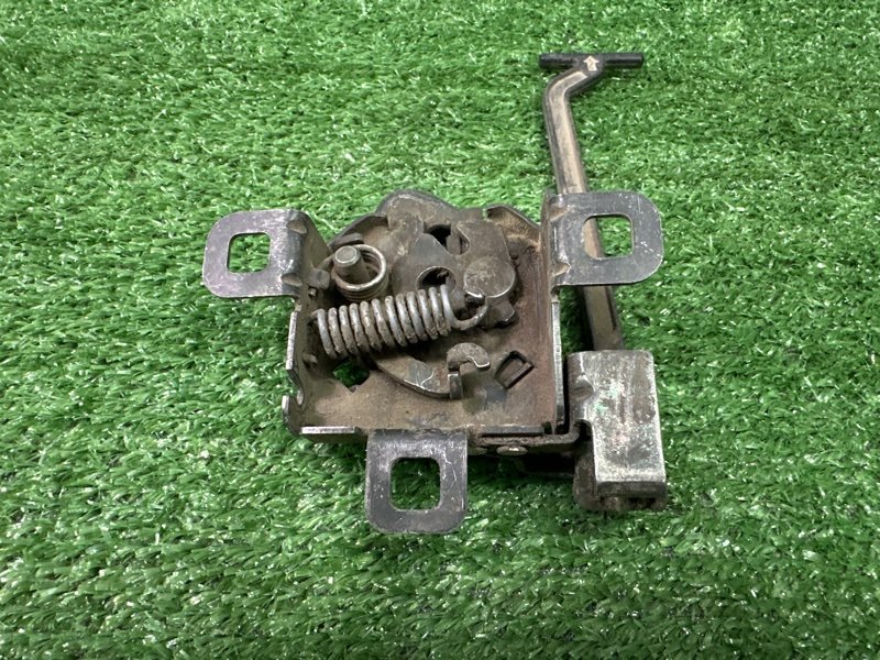 Замок капота Fiat Albea