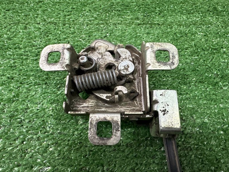 Замок капота Fiat Albea