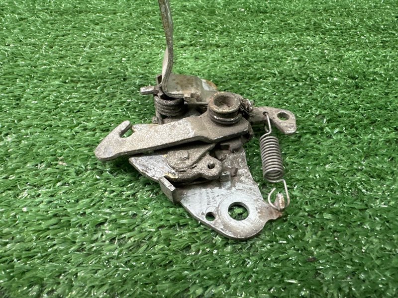 Замок капота Peugeot 307