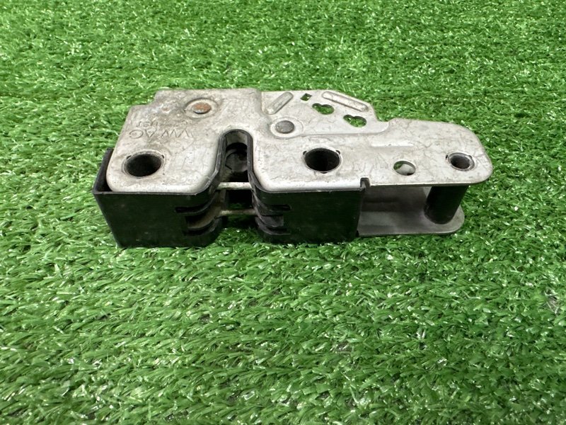 Замок капота Skoda Fabia 2